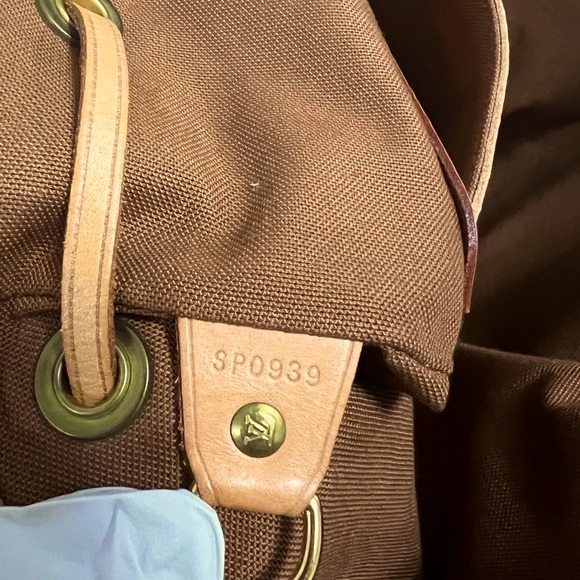 💯 Authentic LV Monogram Montsouris GM Backpack - Picture 8 of 15